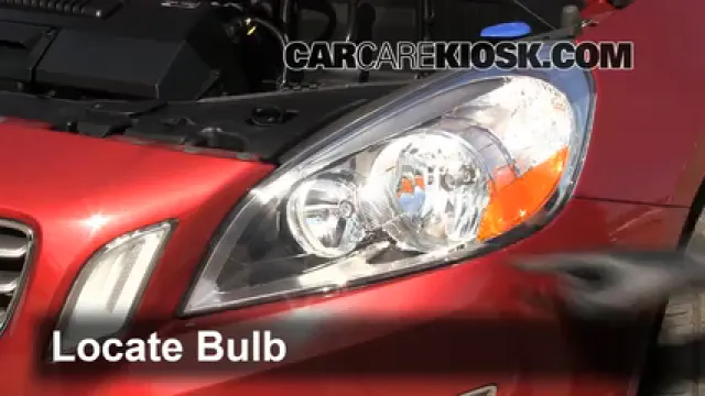 2012 Volvo S60 T5 2.5L 5 Cyl. Turbo Éclairage Feux de route (remplacer l'ampoule)